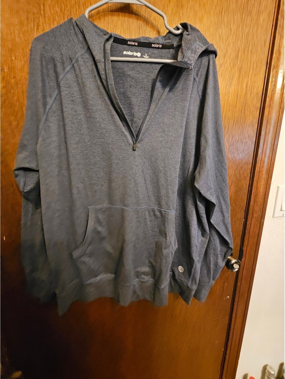Men's Gray Solarino Half-Zip Hoodie with Front Pocket, Size L
